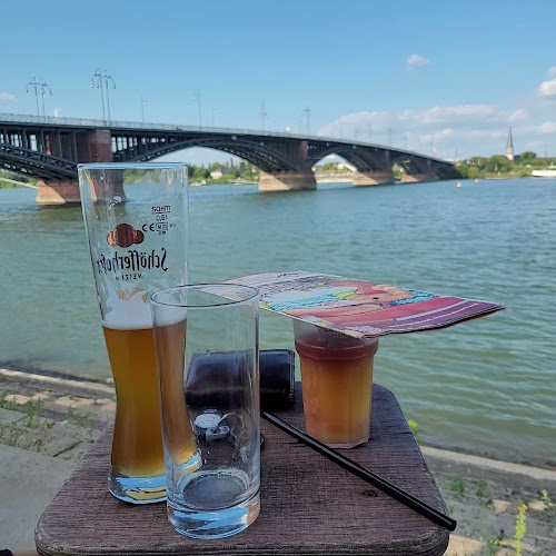 Opinii despre Mainzstrand în Mainz - Gastronomie und Hotellerie
