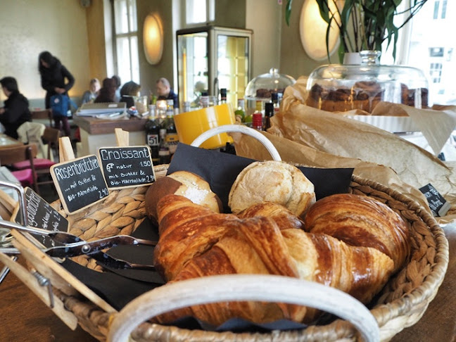 Opinii despre Liebling - Café & Bar în Berlin - Gastronomie und Hotellerie