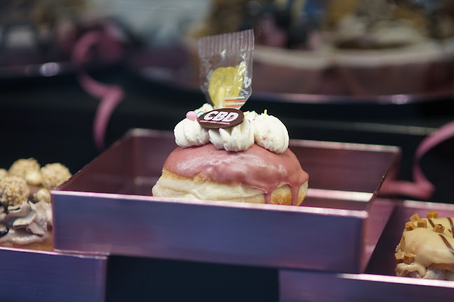 Comentarii opinii despre CBD - CAKES, BÄMS & DONUTS