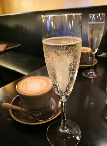 Opinii despre Rix în Berlin - Gastronomie und Hotellerie