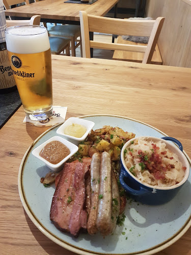 Comentarii opinii despre Benediktiner Wirtshaus im joHanns Hof