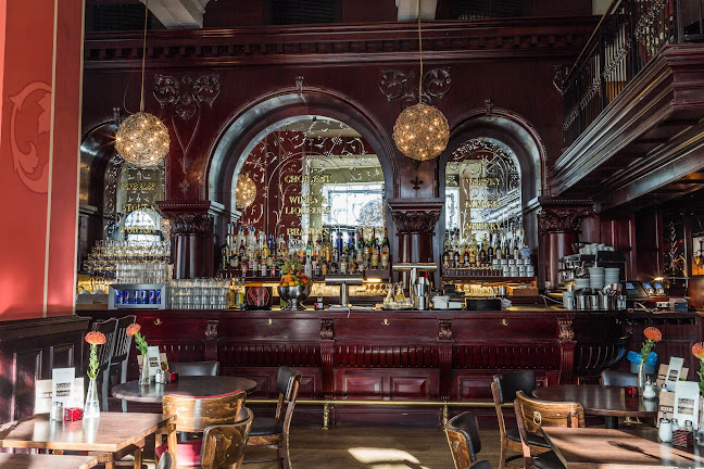 Grand Bar Cafe Restaurant Bar