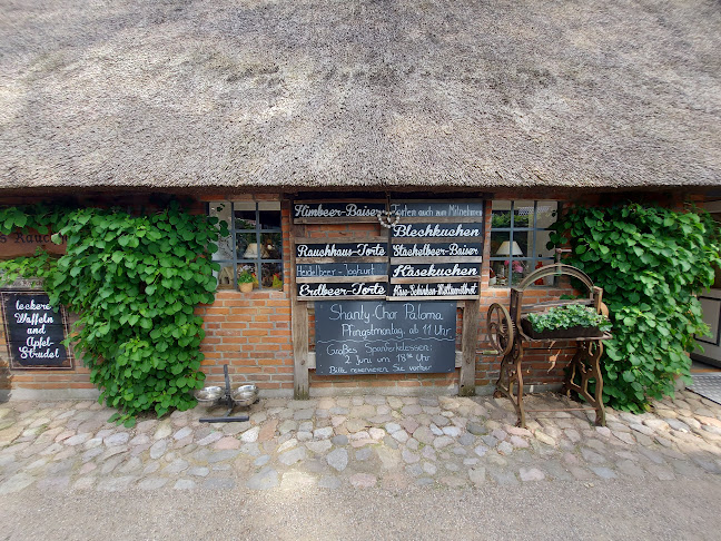 Opinii despre Café Altes Rauchhaus Padenstedt GmbH în Padenstedt - Gastronomie und Hotellerie