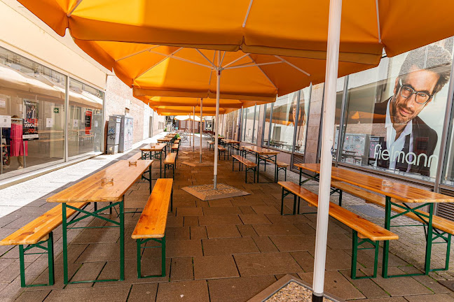 Opinii despre Zum Schwejk Wiesbaden în Wiesbaden - Gastronomie und Hotellerie