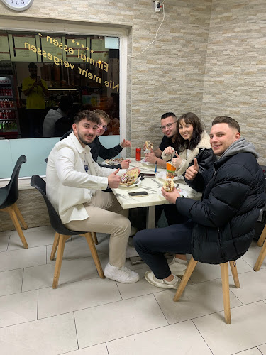 Opinii despre Jami Döner Burger Pizza în Heidenau - Gastronomie und Hotellerie