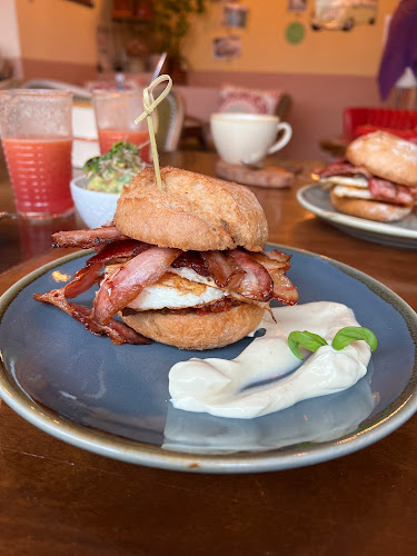 Opinii despre Ginkgo coffee.soul.food în Königsbrunn - Gastronomie und Hotellerie