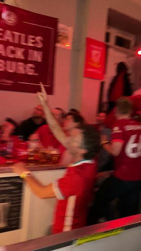 Opinii despre Paddy's Bar în Hamburg - Gastronomie und Hotellerie