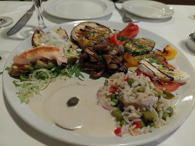 Costa Azzurra - Gastronomie und Hotellerie