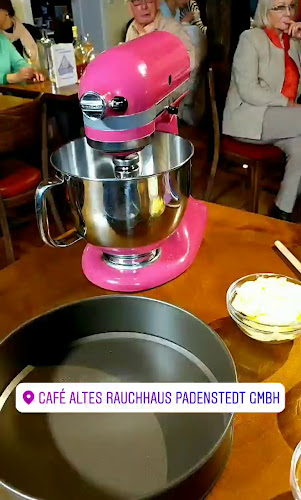 Opinii despre Café Altes Rauchhaus Padenstedt GmbH în Padenstedt - Gastronomie und Hotellerie