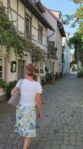 Opinii despre Eiscafé Laterna Magica im Spielzeugmuseum Freinsheim în Freinsheim - Gastronomie und Hotellerie