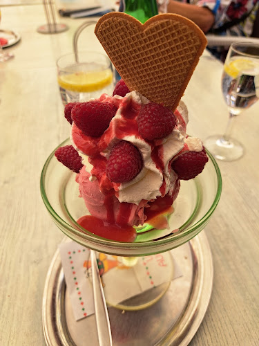 Comentarii opinii despre Eiscafé De Pellegrin