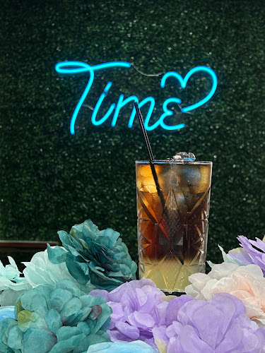 Opinii despre Café.Bar.Time în Essen - Gastronomie und Hotellerie