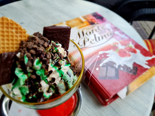 Eiscafé Monte Pelmo - Gastronomie und Hotellerie