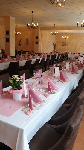 Akropolis Restaurant