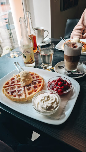 Comentarii opinii despre Cafe & Bistro am Brunnen