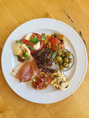 Nauwies - Café Bistro - Gastronomie und Hotellerie