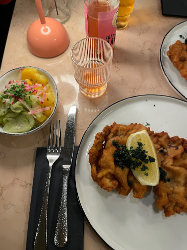 Bismarckstraße 6, 10625 Berlin