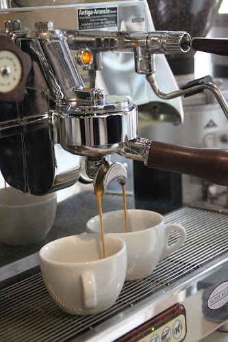 Opinii despre Wiedenbrücker Kaffeekontor în Rheda-Wiedenbrück - Gastronomie und Hotellerie