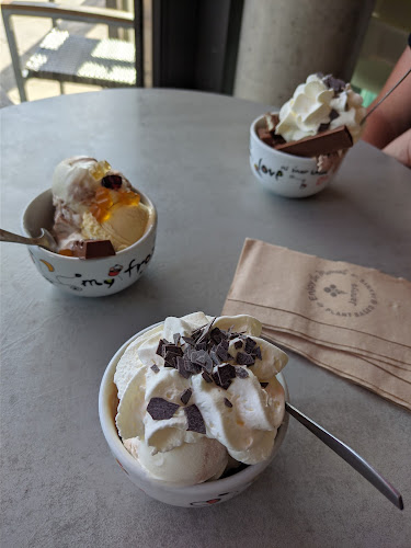 Opinii despre Jannys Eis Falkensee în Falkensee - Gastronomie und Hotellerie