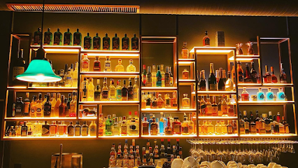 WALL STREET I Cocktail- und Champagnerbar