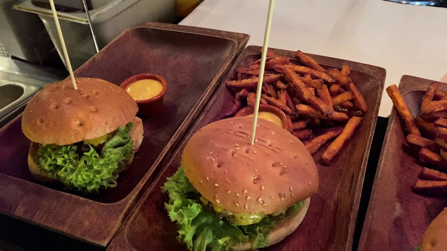 Opinii despre Burger Colony în Köln - Gastronomie und Hotellerie