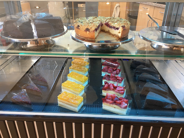 Saifi Kabul Sheer Yakh Restaurant