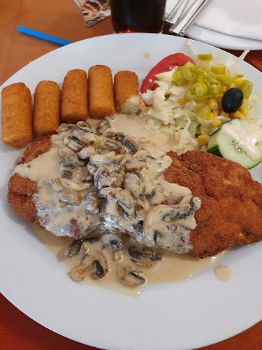 La Rosa Erden Kocamann - Gastronomie und Hotellerie