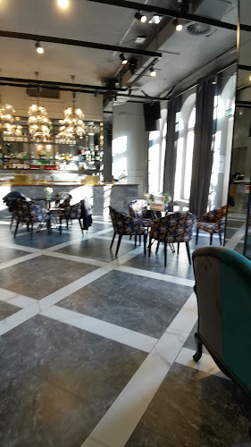 Opinii despre le PANTHER în Frankfurt am Main - Gastronomie und Hotellerie