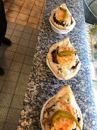 Conny's Snack Bar - Gastronomie und Hotellerie