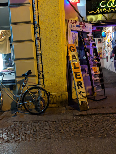 Comentarii opinii despre COOP Anti-War Café-Bar