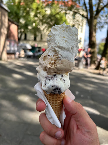 Comentarii opinii despre Eiscafe Liliana