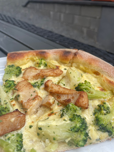 Pizzeria Bellini Mausbach - Gastronomie und Hotellerie