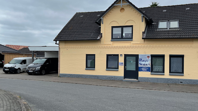 Lars Ninnemann ,,Party-Service`´ in Schuby Nur noch für Kindergärten- Schulen-Werkstätten - Gastronomie und Hotellerie