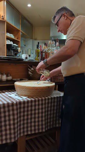 Opinii despre Trattoria Pizzeria "Punto e Virgola" în Berlin - Gastronomie und Hotellerie