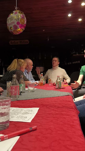 Opinii despre Roter Milan în Halle (Saale) - Gastronomie und Hotellerie