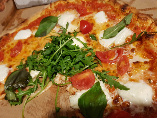 Bella Saki - Gastronomie und Hotellerie