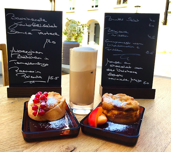 Comentarii opinii despre Café Muckefug