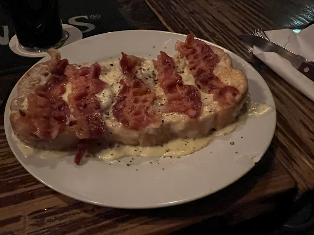 Irish Folk Pub aka "The Old Irish" - Gastronomie und Hotellerie