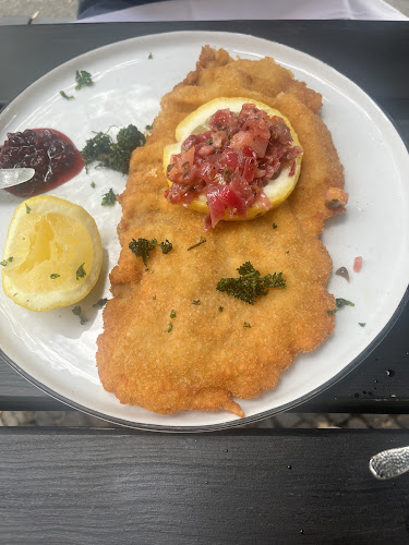 Bismarckstraße 6, 10625 Berlin