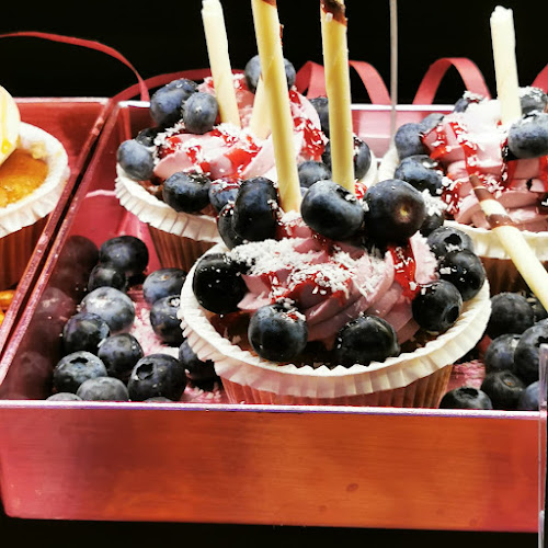 Comentarii opinii despre CBD - CAKES, BÄMS & DONUTS