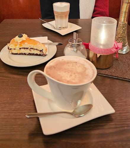 Schwanenwik 38, 22087 Hamburg