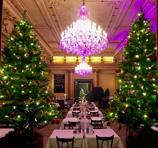 Schwanenwik 38, 22087 Hamburg