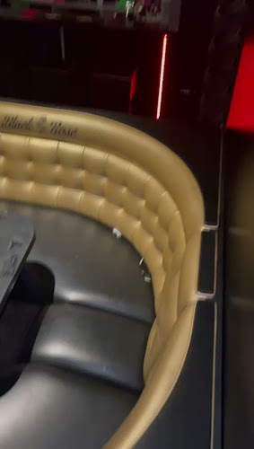 Opinii despre Black Rose în Berlin - Gastronomie und Hotellerie