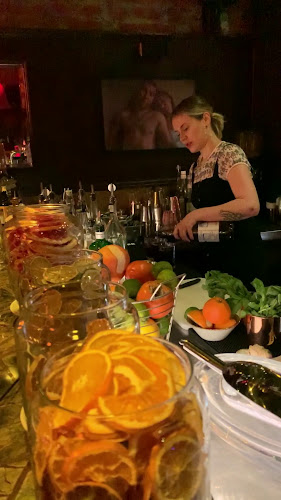 Opinii despre 100 Gramm Bar & Lounge în Berlin - Gastronomie und Hotellerie