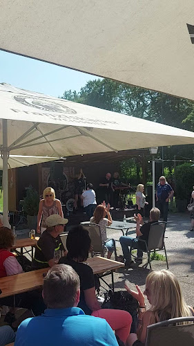 Opinii despre Clubhaus 06 în Hannover - Gastronomie und Hotellerie