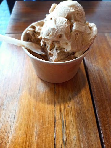 Comentarii opinii despre Mirko Am Brunnen