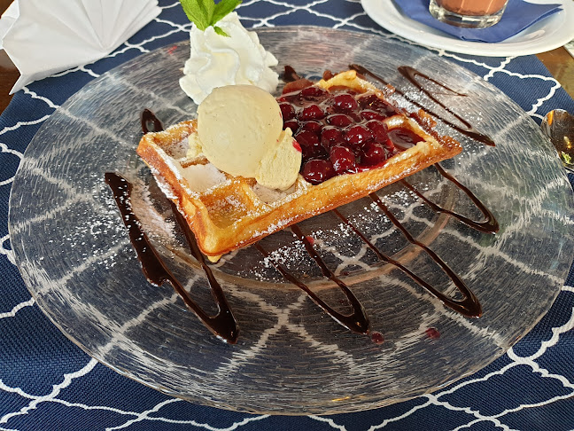 Comentarii opinii despre Fischer-Hütte