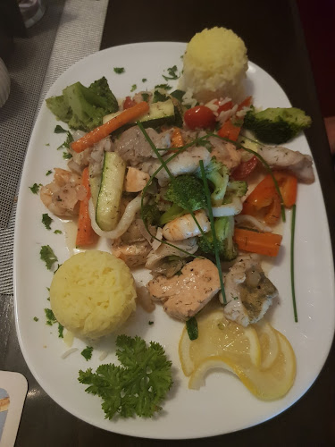 Opinii despre Lux Restaurant în Hattingen - Gastronomie und Hotellerie