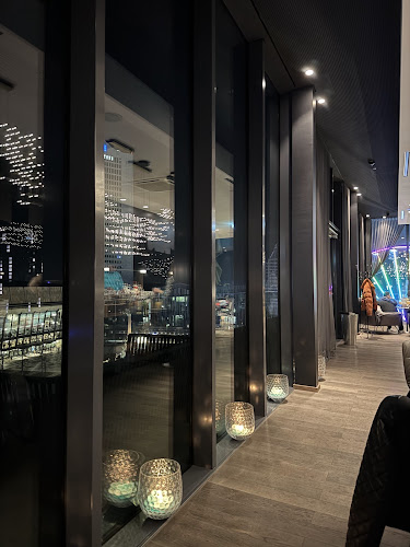 Opinii despre Rooftop One Bar Leipzig-Post în Leipzig - Gastronomie und Hotellerie