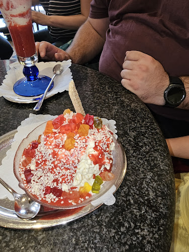 Eis-Café San Remo - Gastronomie und Hotellerie